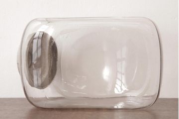 アンティーク雑貨　和製アンティーク　レトロなフォルムが可愛らしい蓋付き猫瓶(ガラス瓶)(1)