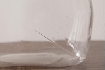 アンティーク雑貨　和製アンティーク　レトロなフォルムが可愛らしい蓋付き猫瓶(ガラス瓶)(1)