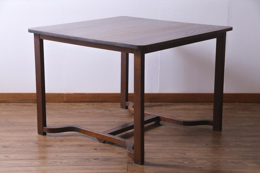 アンティーク家具　和製アンティーク　ナラ材　カントリースタイルに似合う珍しいデザインのダイニングテーブル(机)