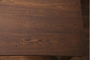 アンティーク家具　和製アンティーク　ナラ材　カントリースタイルに似合う珍しいデザインのダイニングテーブル(机)