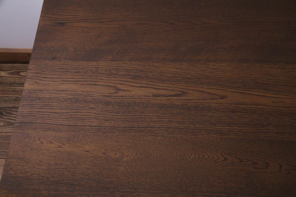 アンティーク家具　和製アンティーク　ナラ材　カントリースタイルに似合う珍しいデザインのダイニングテーブル(机)