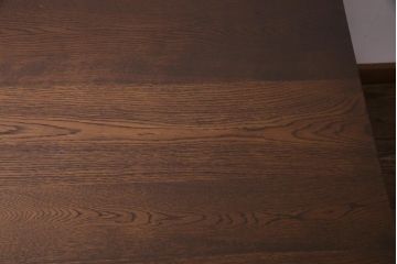 アンティーク家具　和製アンティーク　ナラ材　カントリースタイルに似合う珍しいデザインのダイニングテーブル(机)