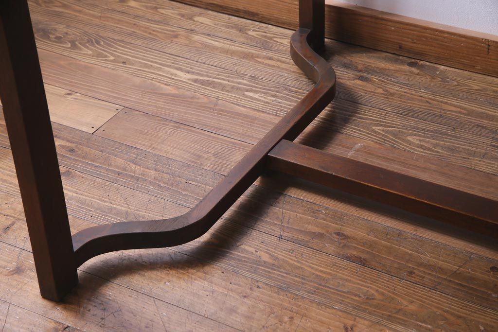 アンティーク家具　和製アンティーク　ナラ材　カントリースタイルに似合う珍しいデザインのダイニングテーブル(机)