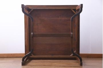 アンティーク家具　和製アンティーク　ナラ材　カントリースタイルに似合う珍しいデザインのダイニングテーブル(机)