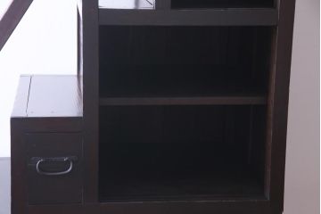 アンティーク家具　古民具　松材製　手すり付きが珍しい和モダンにぴったりな階段箪笥