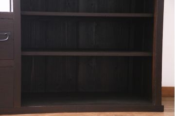 アンティーク家具　古民具　松材製　手すり付きが珍しい和モダンにぴったりな階段箪笥