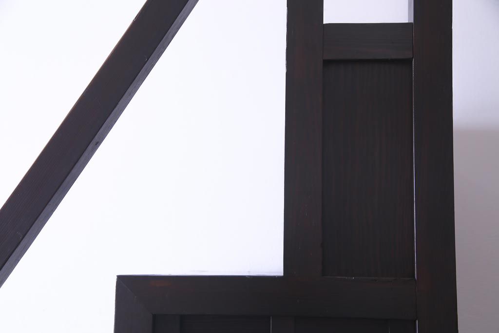 アンティーク家具　古民具　松材製　手すり付きが珍しい和モダンにぴったりな階段箪笥