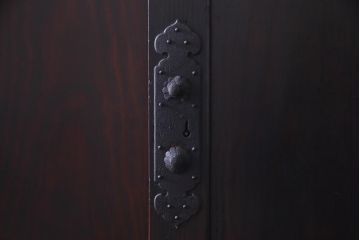 アンティーク家具　古民具　松材製　手すり付きが珍しい和モダンにぴったりな階段箪笥