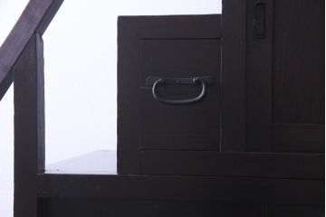 アンティーク家具　古民具　松材製　手すり付きが珍しい和モダンにぴったりな階段箪笥
