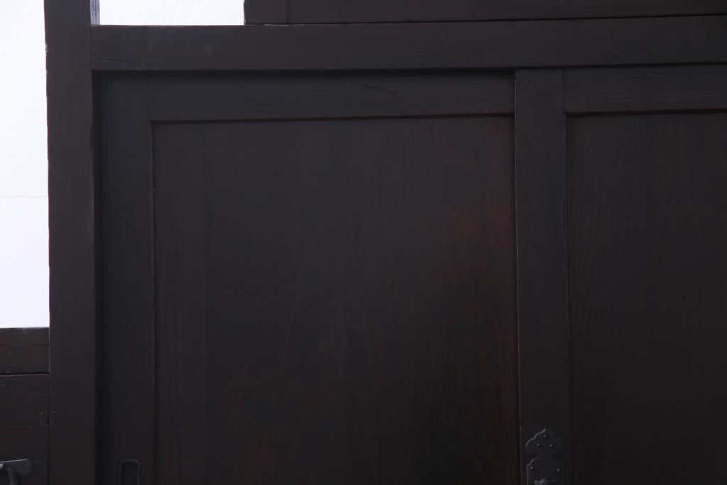 アンティーク家具　古民具　松材製　手すり付きが珍しい和モダンにぴったりな階段箪笥