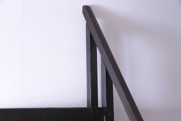 アンティーク家具　古民具　松材製　手すり付きが珍しい和モダンにぴったりな階段箪笥