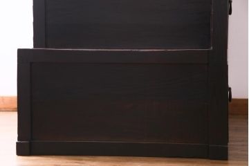 アンティーク家具　古民具　松材製　手すり付きが珍しい和モダンにぴったりな階段箪笥