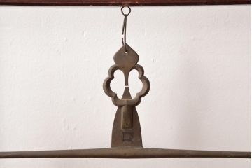 アンティーク雑貨　古民具・骨董　江戸期　両替商天秤ばかり・後藤分銅12個付(計り、針口天秤、両替天秤)(1)