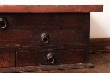 アンティーク雑貨　古民具・骨董　江戸期　両替商天秤ばかり・後藤分銅12個付(計り、針口天秤、両替天秤)(1)