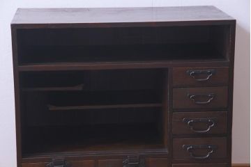アンティーク家具　古民具　小振り　大きな引手が目を引く古い趣が魅力の松本箪笥(帳場箪笥・整理箪笥)