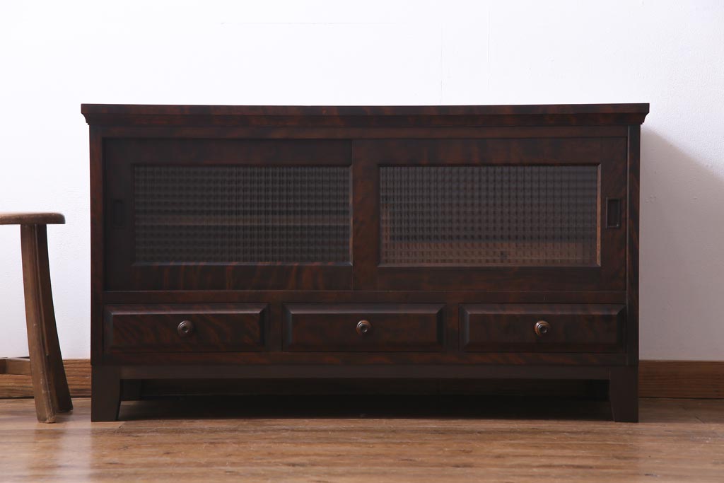 リメイク品　北海道民芸　チェッカーガラスがアクセントのローボード(テレビボード)(1)