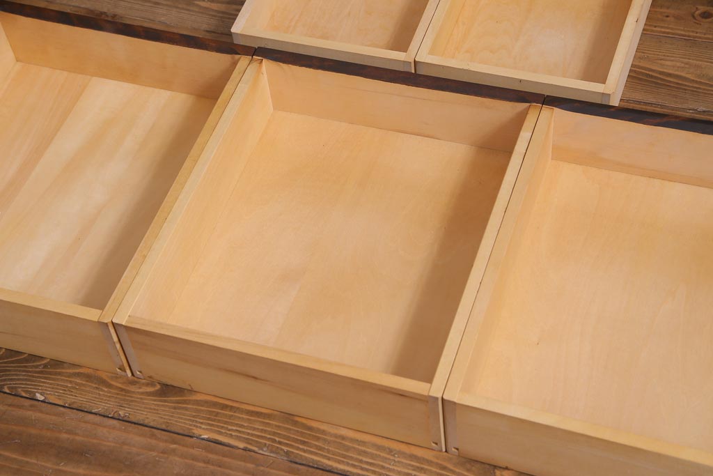 リメイク品　北海道民芸　チェッカーガラスがアクセントのローボード(テレビボード)(1)