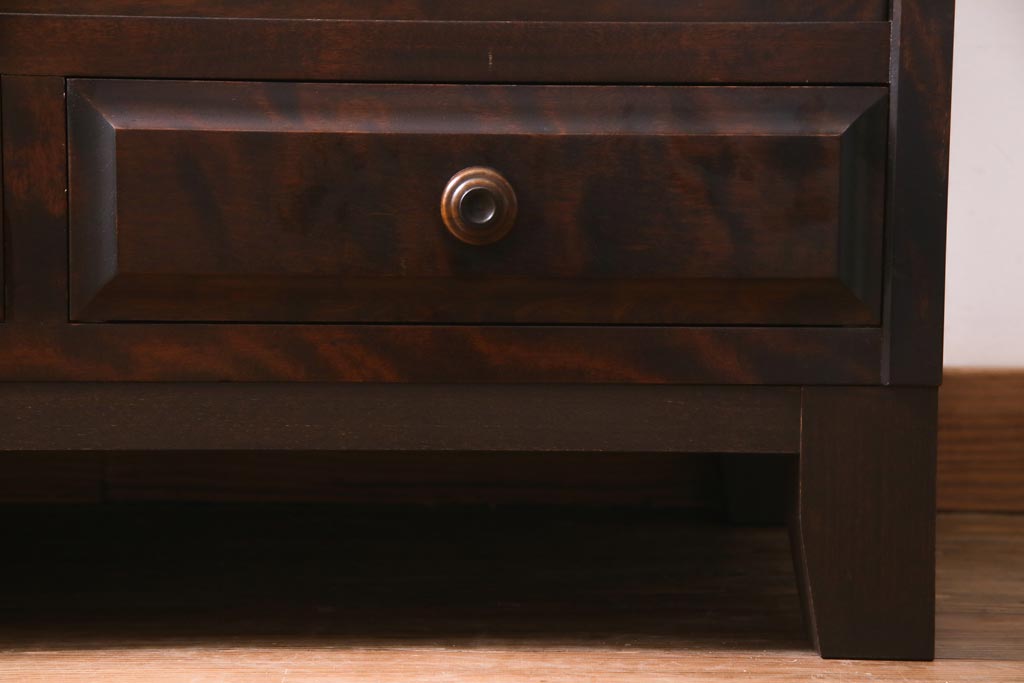 リメイク品　北海道民芸　チェッカーガラスがアクセントのローボード(テレビボード)(1)