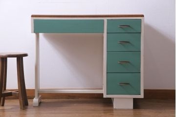 昭和初期　ペイント家具　爽やかな色合いが可愛らしいレトロな片袖机(デスク、在宅ワーク、在宅用作業台)