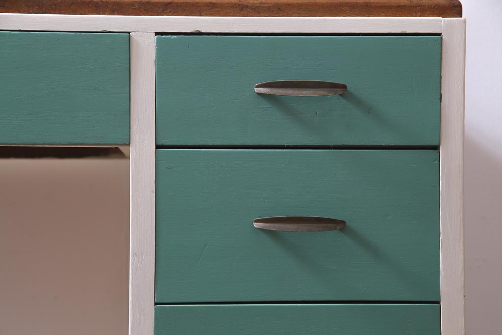 昭和初期　ペイント家具　爽やかな色合いが可愛らしいレトロな片袖机(デスク、在宅ワーク、在宅用作業台)