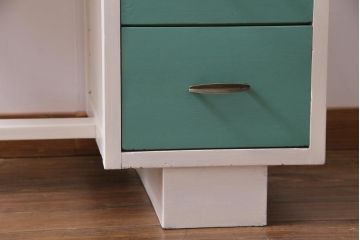 昭和初期　ペイント家具　爽やかな色合いが可愛らしいレトロな片袖机(デスク、在宅ワーク、在宅用作業台)