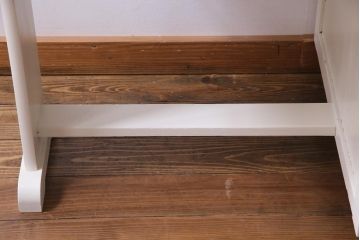 昭和初期　ペイント家具　爽やかな色合いが可愛らしいレトロな片袖机(デスク、在宅ワーク、在宅用作業台)