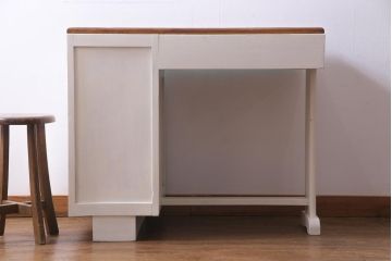 昭和初期　ペイント家具　爽やかな色合いが可愛らしいレトロな片袖机(デスク、在宅ワーク、在宅用作業台)