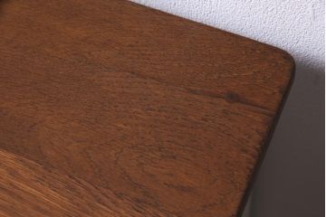 ペイント家具　ナラ材　優しげで温かみ感じる薄型タイプの片袖机(デスク、在宅ワーク、在宅用作業台)