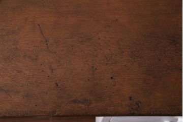 ペイント家具　ナラ材　優しげで温かみ感じる薄型タイプの片袖机(デスク、在宅ワーク、在宅用作業台)