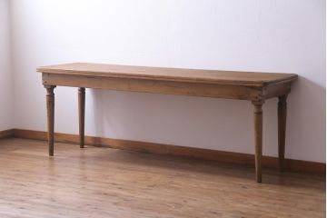 アンティーク家具　フランスアンティーク　オーク材・パイン材　シャビーシックな風合いがお洒落なテーブル(ダイニングテーブル、作業台)