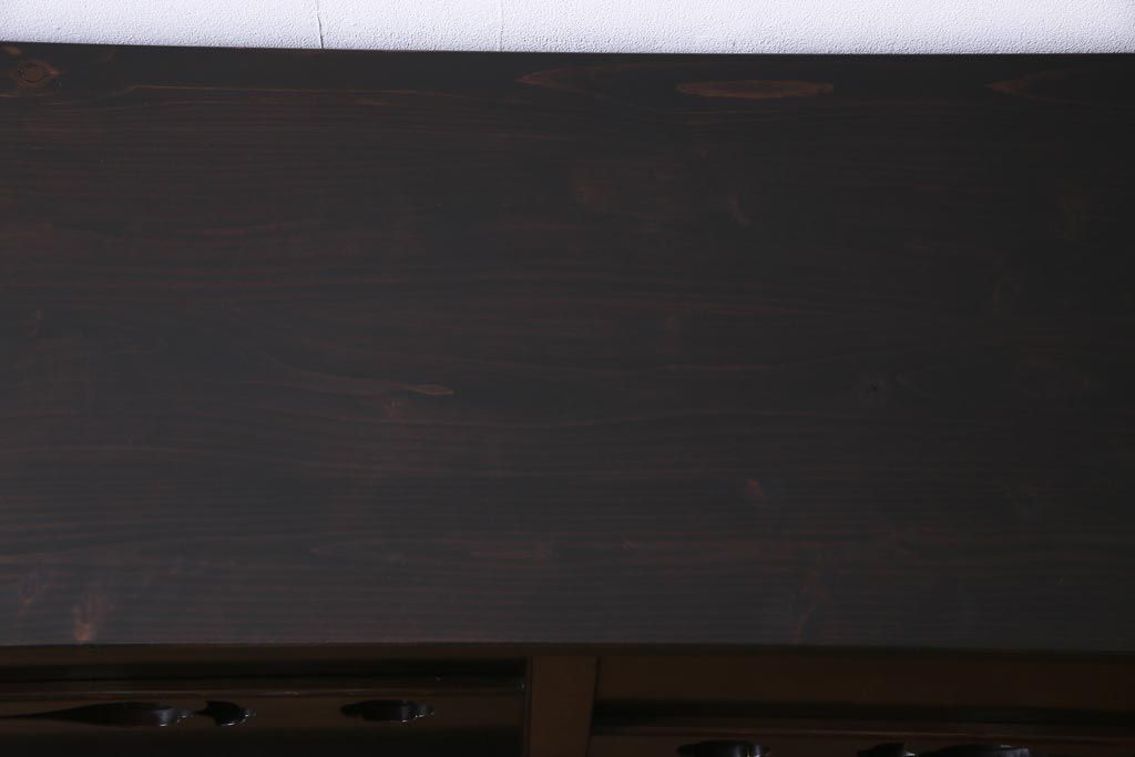 ラフジュ工房オリジナル　透かし彫りが味わい深い建具のリメイク収納棚(ローボード、リビングボード、戸棚)