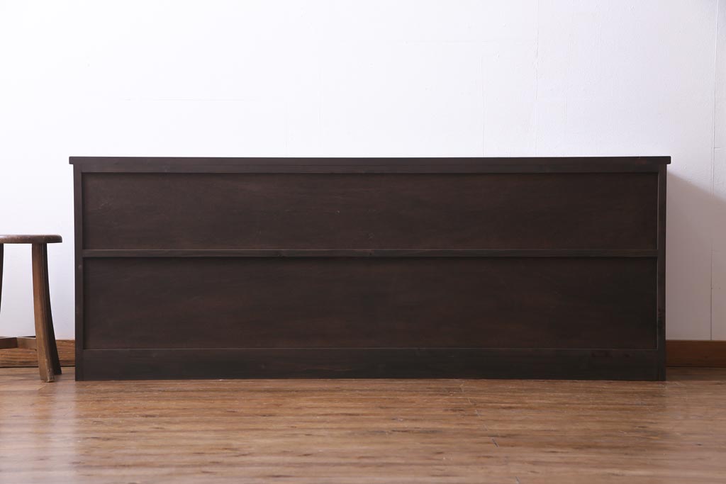 ラフジュ工房オリジナル　透かし彫りが味わい深い建具のリメイク収納棚(ローボード、リビングボード、戸棚)