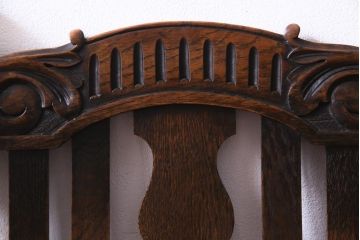 アンティーク家具　イギリスアンティーク　ジャコビアン様式　優雅な雰囲気のツイストチェア(椅子)
