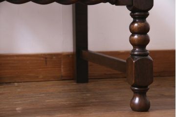アンティーク家具　イギリスアンティーク　ジャコビアン様式　優雅な雰囲気のツイストチェア(椅子)