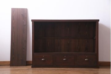 アンティーク家具　和製アンティーク　杉・ヒノキ材　ダイヤガラスがおしゃれな和モダンの戸棚(収納棚、サイドボード)