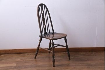 ヴィンテージ家具　イギリスビンテージ　ニレ・ブナ材　田園暮らしを彷彿させる素朴で味のあるダイニングチェア(ワークチェア)