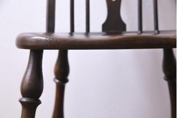 ヴィンテージ家具　イギリスビンテージ　ニレ・ブナ材　田園暮らしを彷彿させる素朴で味のあるダイニングチェア(ワークチェア)