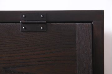 ラフジュ工房オリジナル　鉄脚付き　インダストリアルな空間に馴染むパタパタ扉の収納棚(5段タイプ)(戸棚、下駄箱)