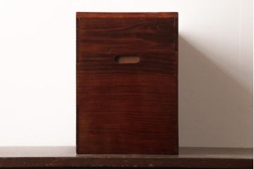 アンティーク家具　和製アンティーク　栗材　漆塗りが上品な印象与える化粧箱(裁縫箱、小引き出し、小物収納)