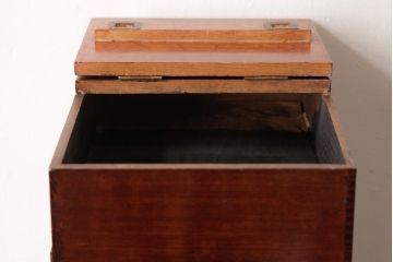 アンティーク家具　和製アンティーク　栗材　漆塗りが上品な印象与える化粧箱(裁縫箱、小引き出し、小物収納)