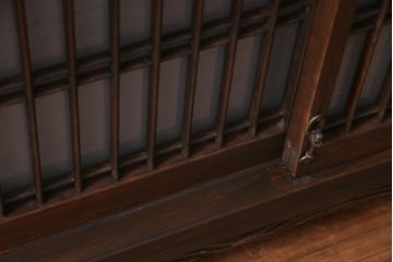 ラフジュ工房オリジナル　和の趣溢れる古建具をリメイクしたリビングボード(戸棚、テレビボード)