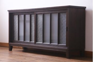 ラフジュ工房オリジナル　昭和初期の建具を活用した和モダンなリビングボード(戸棚、収納棚)