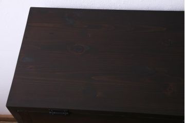 ラフジュ工房オリジナル　前面松材　古材の風合いが味わい深いパタパタ扉の収納棚(5段タイプ)(戸棚、下駄箱)