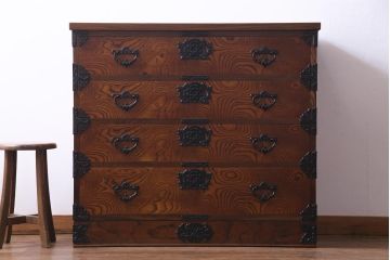 ビンテージ家具　ビンテージ　岩谷堂箪笥　天板リメイク　ダイナミックな杢目が目を引く衣装箪笥(チェスト)
