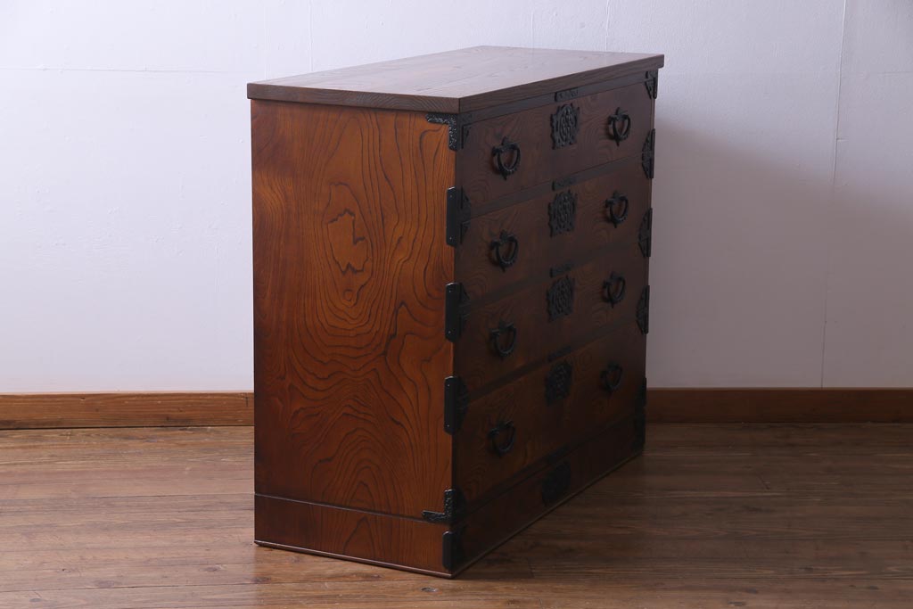 ビンテージ家具　ビンテージ　岩谷堂箪笥　天板リメイク　ダイナミックな杢目が目を引く衣装箪笥(チェスト)