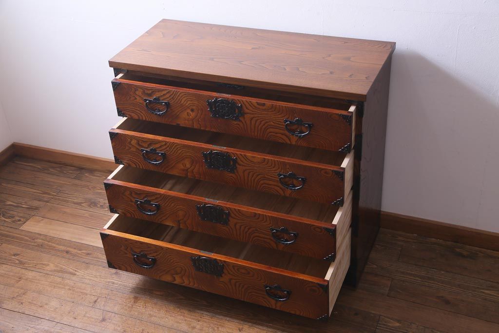 ビンテージ家具　ビンテージ　岩谷堂箪笥　天板リメイク　ダイナミックな杢目が目を引く衣装箪笥(チェスト)