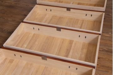 ビンテージ家具　ビンテージ　岩谷堂箪笥　天板リメイク　ダイナミックな杢目が目を引く衣装箪笥(チェスト)