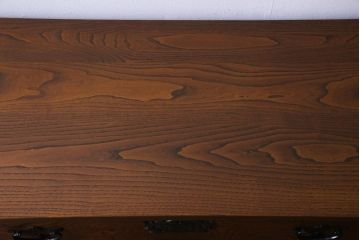ビンテージ家具　ビンテージ　岩谷堂箪笥　天板リメイク　ダイナミックな杢目が目を引く衣装箪笥(チェスト)