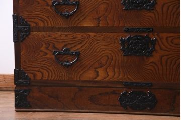 ビンテージ家具　ビンテージ　岩谷堂箪笥　天板リメイク　ダイナミックな杢目が目を引く衣装箪笥(チェスト)