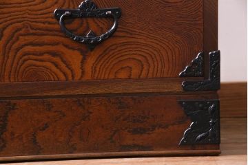 ビンテージ家具　ビンテージ　岩谷堂箪笥　天板リメイク　ダイナミックな杢目が目を引く衣装箪笥(チェスト)